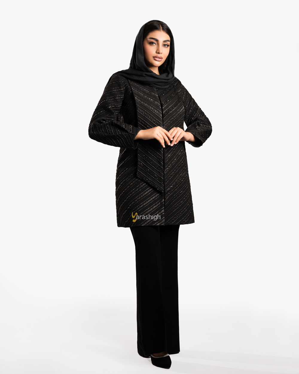 k021 مانتو ژاكارد برجسته مشكي اميليا - Image 1